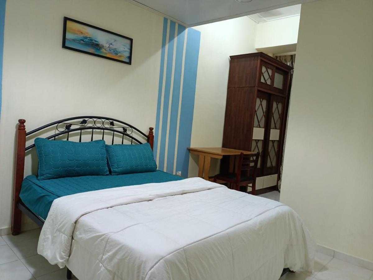 Oyo Home 90419 Sahar Guesthouse Malakka Dış mekan fotoğraf