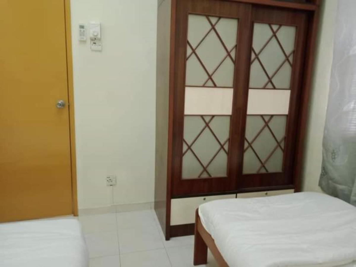 Oyo Home 90419 Sahar Guesthouse Malakka Dış mekan fotoğraf