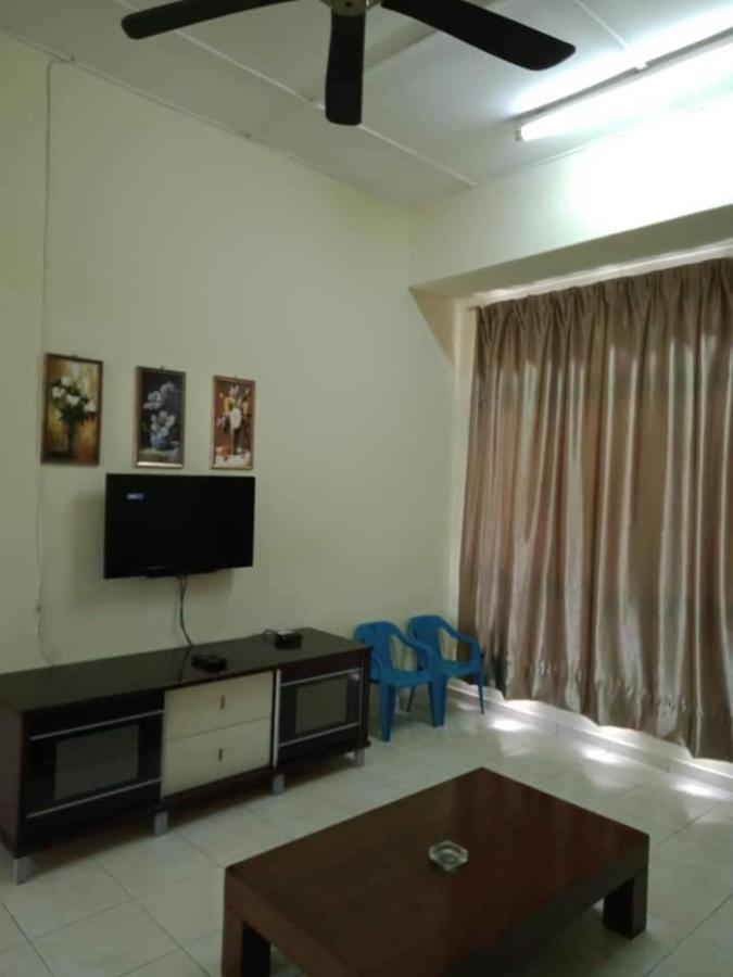 Oyo Home 90419 Sahar Guesthouse Malakka Dış mekan fotoğraf