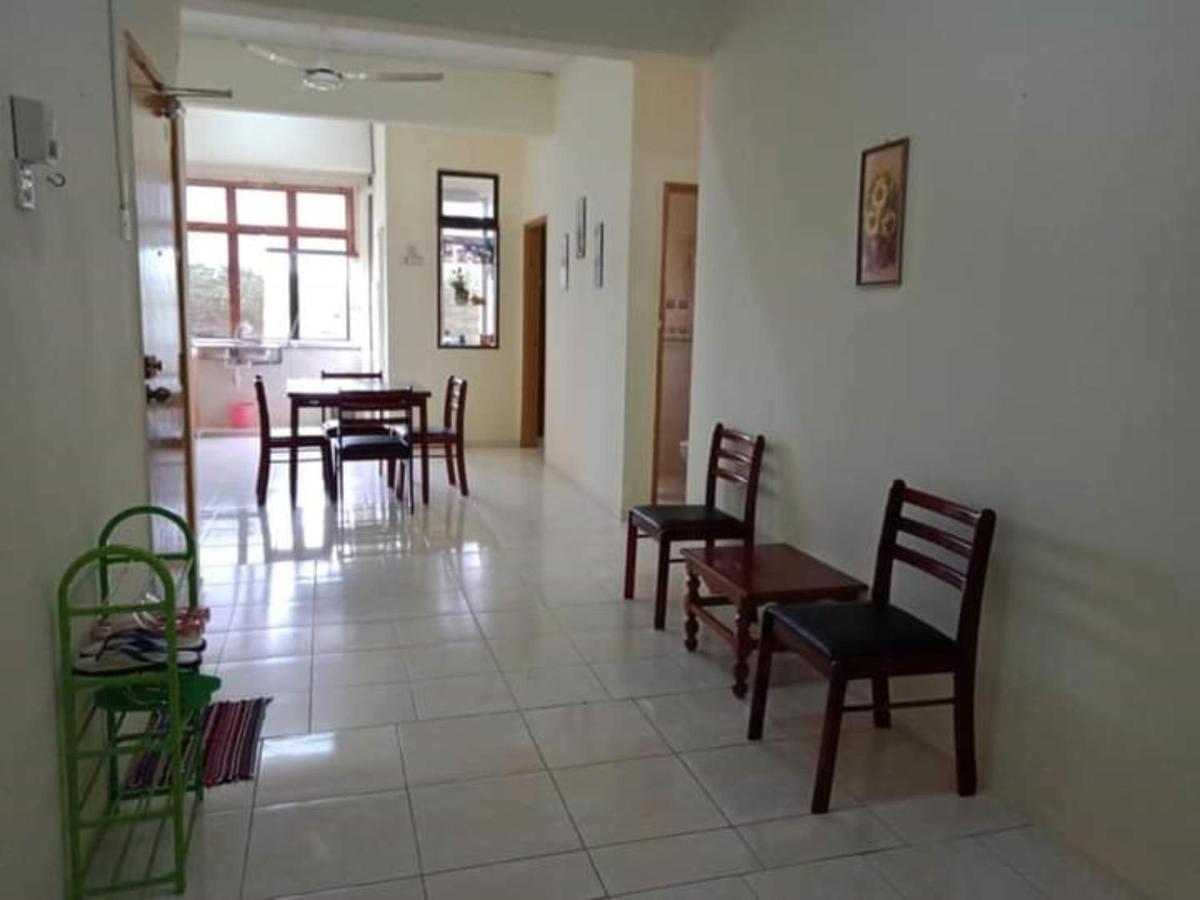 Oyo Home 90419 Sahar Guesthouse Malakka Dış mekan fotoğraf